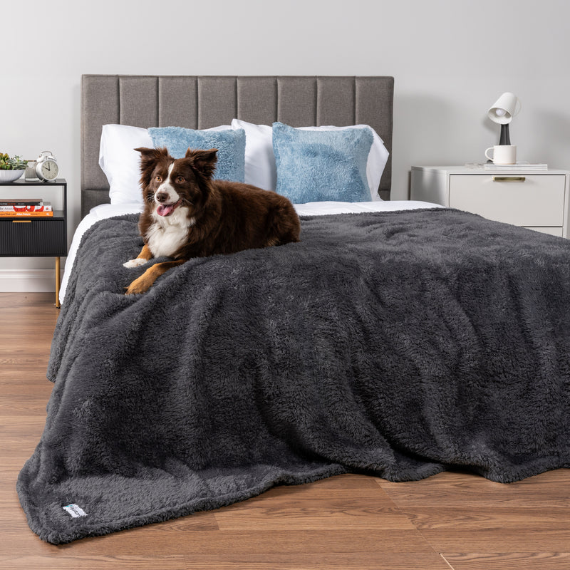 Waterproof Fluffy Pet Blanket