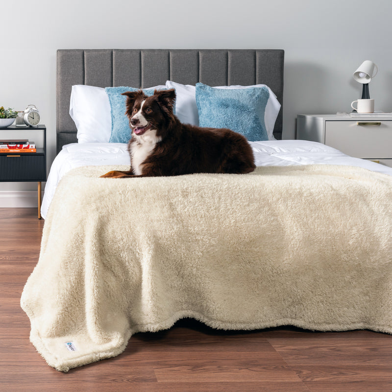 Waterproof Fluffy Pet Blanket