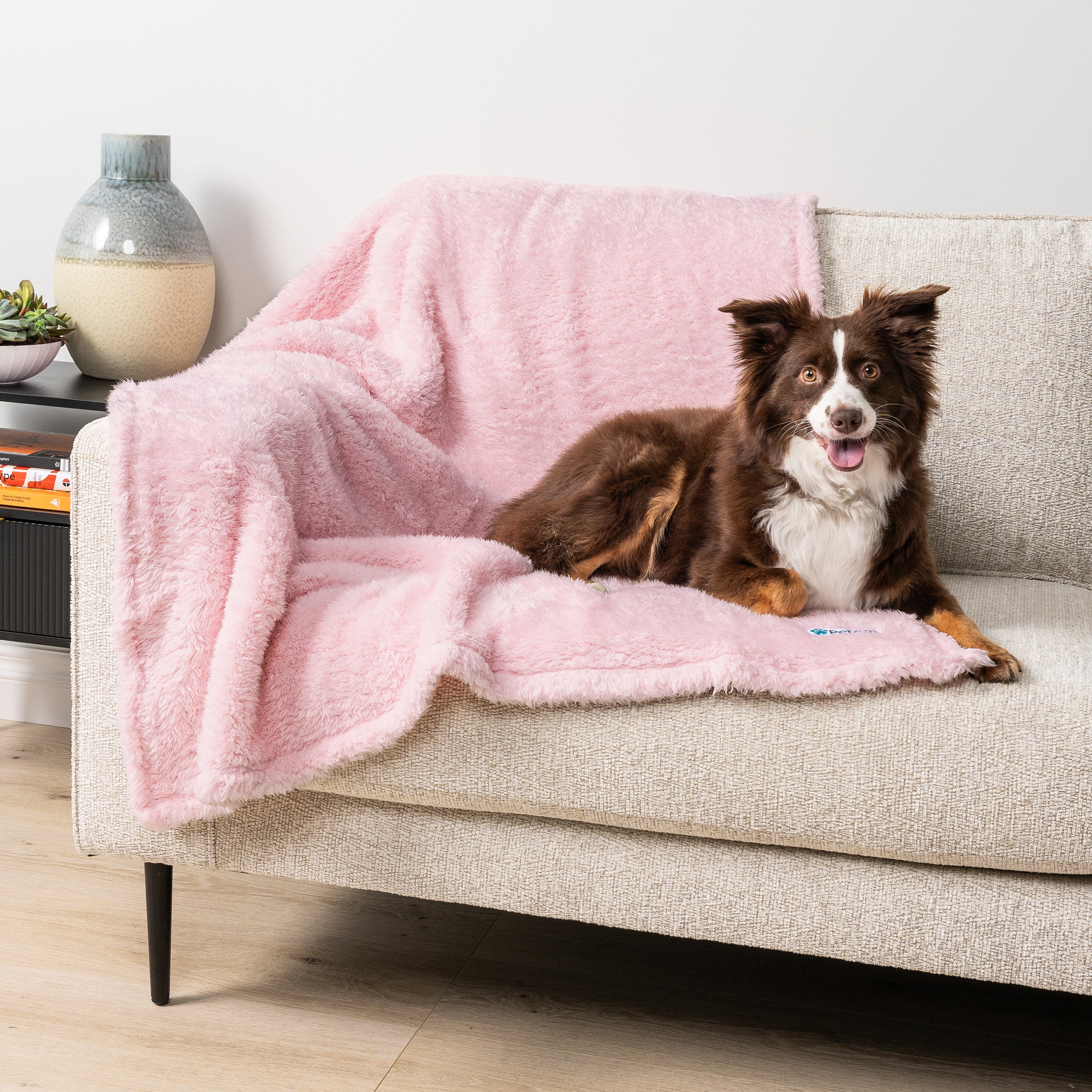Waterproof Fluffy Pet Blanket – PetAmi